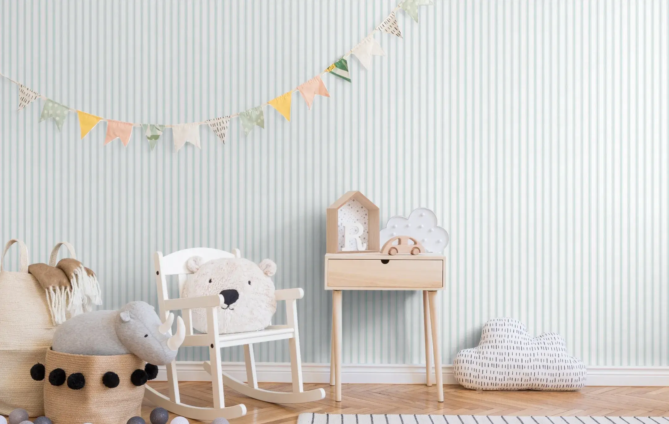 White Embossed Wallpaper – Coastal Elegance (8900-1)